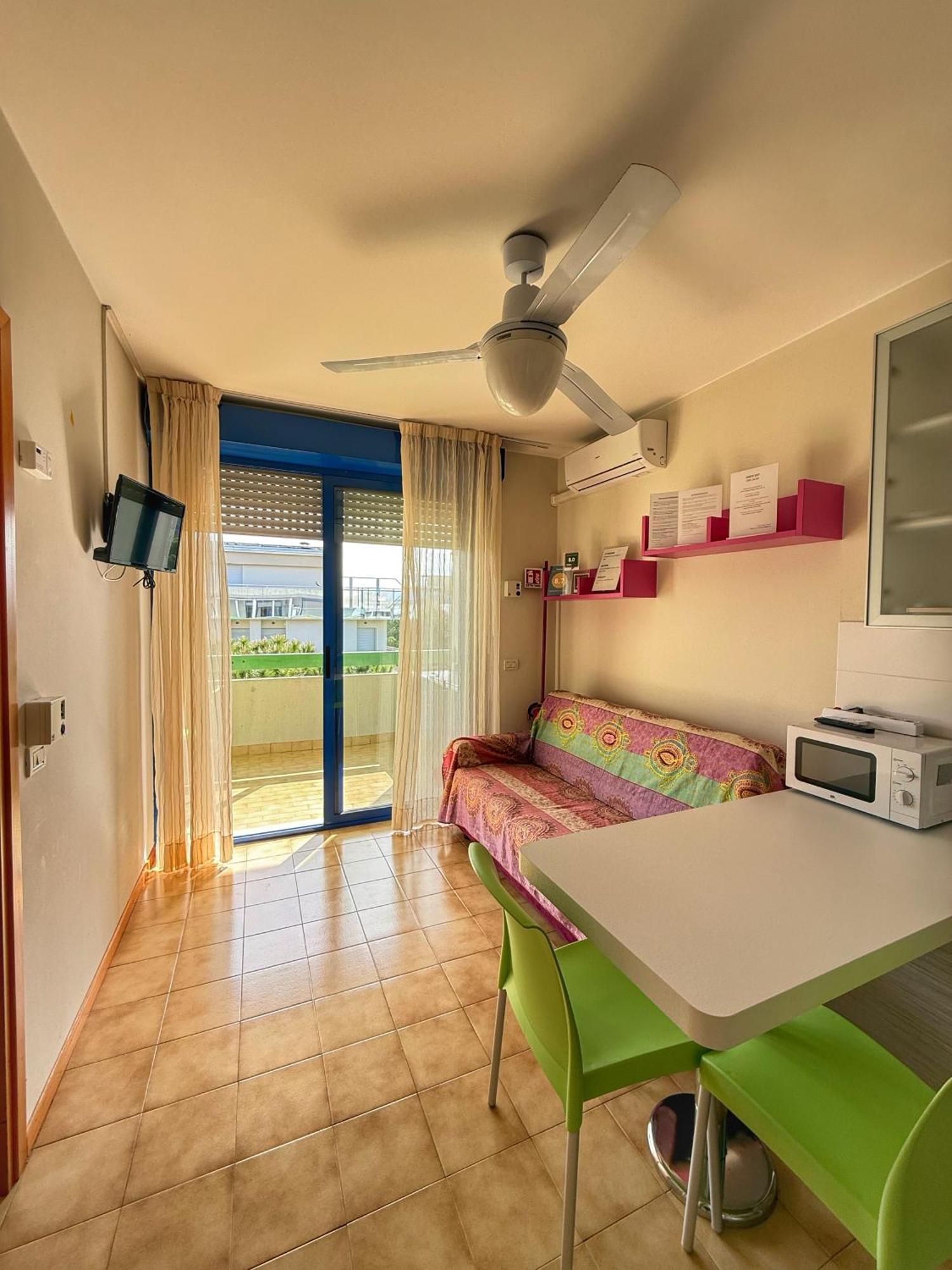 Grazioso Appartamento N 66 A Bibione A 100 Mt Dal Mare Exterior foto